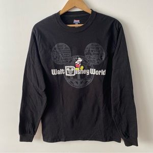 Walt Disney World Mickey Mouse black long sleeve tee shirt size medium